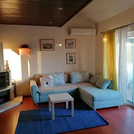 Sunshine Apartment